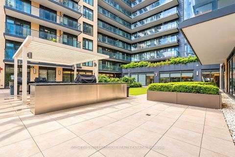 Photo 11 at 1008 - 543 Richmond Street W, Waterfront Communities C1, Toronto