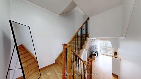 Photo 11 at 4 Dove Hawk Way, Branson, Toronto