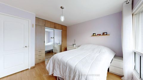 Photo 18 at 4 Dove Hawk Way, Branson, Toronto