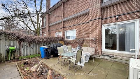 Photo 30 at 4 Dove Hawk Way, Branson, Toronto