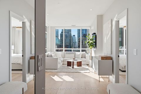 Photo 2 at 1002 - 980 Yonge Street, Annex, Toronto