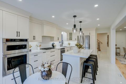 Photo 8 at 131 Giotto Crescent, Maple, Vaughan