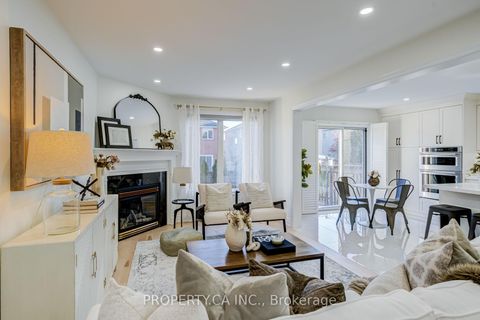 Photo 14 at 131 Giotto Crescent, Maple, Vaughan