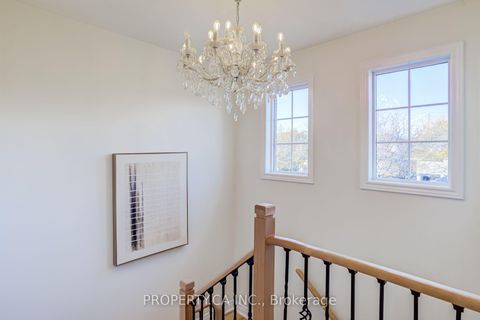 Photo 19 at 131 Giotto Crescent, Maple, Vaughan