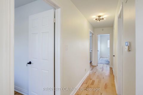 Photo 20 at 131 Giotto Crescent, Maple, Vaughan