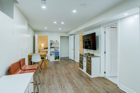Photo 37 at 131 Giotto Crescent, Maple, Vaughan