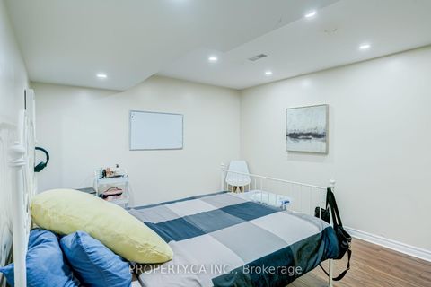 Photo 41 at 131 Giotto Crescent, Maple, Vaughan