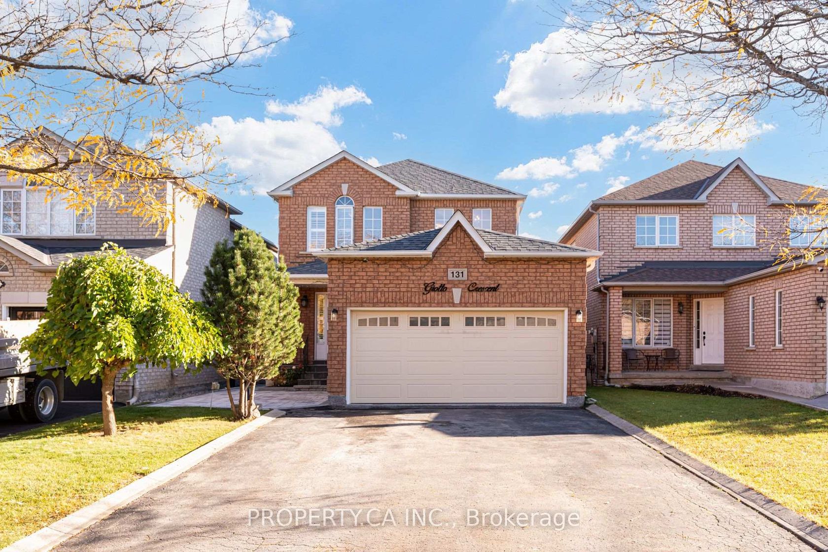 131 Giotto Crescent, Maple, Vaughan photo number 2