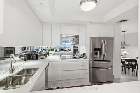 Photo 18 at 1105 - 211 Queens Quay W, Waterfront Communities C1, Toronto