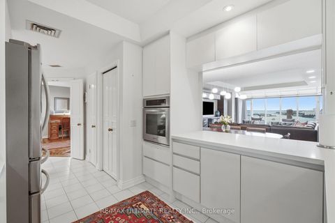 Photo 19 at 1105 - 211 Queens Quay W, Waterfront Communities C1, Toronto