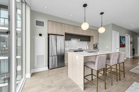 Photo 9 at 820 - 1 Belsize Drive, Mount Pleasant West, Toronto