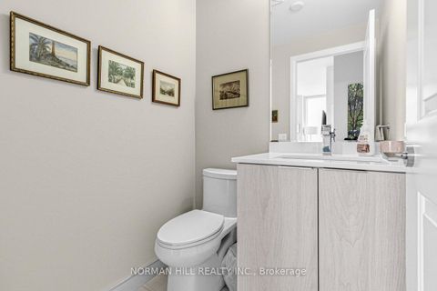 Photo 12 at 820 - 1 Belsize Drive, Mount Pleasant West, Toronto