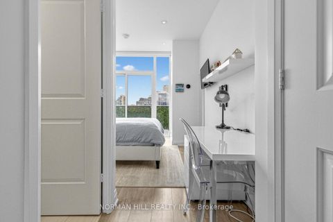 Photo 18 at 820 - 1 Belsize Drive, Mount Pleasant West, Toronto
