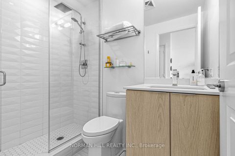 Photo 20 at 820 - 1 Belsize Drive, Mount Pleasant West, Toronto