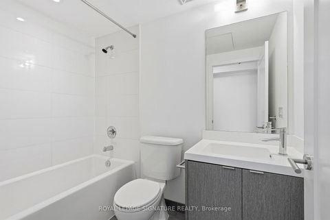 Photo 14 at 2004 - 10 York Street, Waterfront Communities C1, Toronto