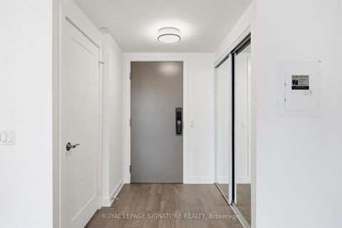 Photo 16 at 2004 - 10 York Street, Waterfront Communities C1, Toronto