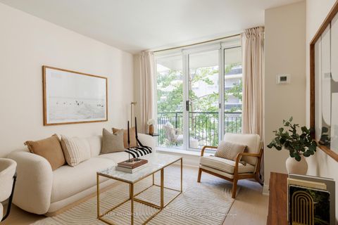 Photo 4 at 402 - 188 Redpath Avenue, Mount Pleasant West, Toronto