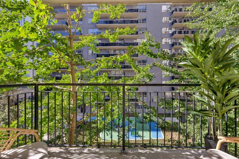 Photo 10 at 402 - 188 Redpath Avenue, Mount Pleasant West, Toronto
