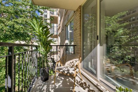 Photo 11 at 402 - 188 Redpath Avenue, Mount Pleasant West, Toronto