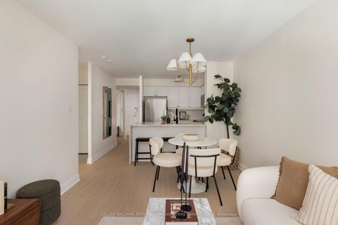 Photo 13 at 402 - 188 Redpath Avenue, Mount Pleasant West, Toronto