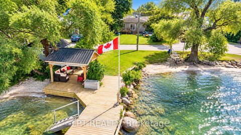 Photo 3 at 427 Lake Drive E, Historic Lakeshore Communities, Georgina