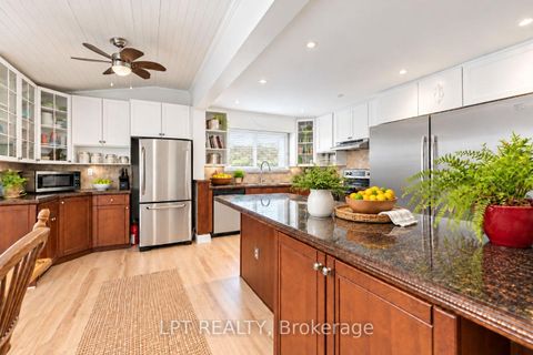 Photo 15 at 427 Lake Drive E, Historic Lakeshore Communities, Georgina