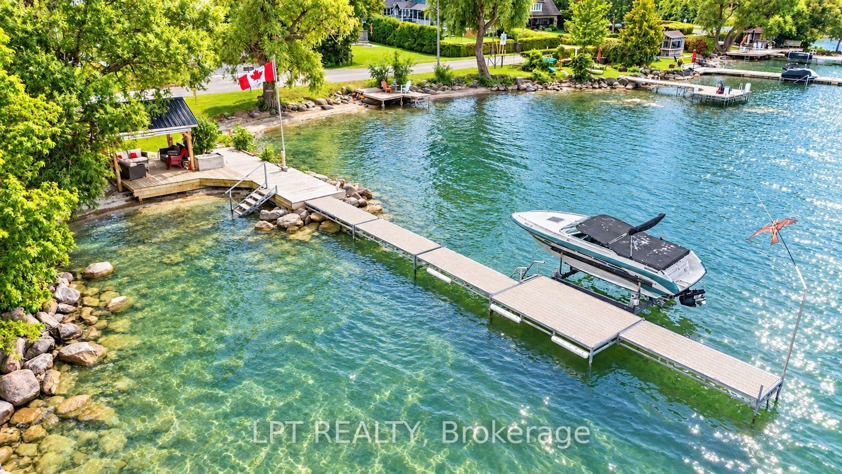 427 Lake Drive E, Historic Lakeshore Communities, Georgina photo number 2