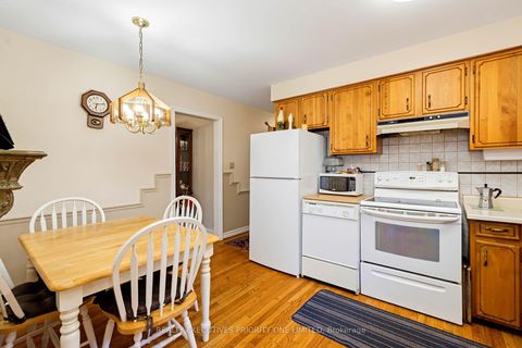 Photo 11 at 182 Dew Street, King City, King