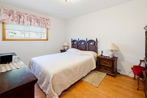 Photo 12 at 182 Dew Street, King City, King