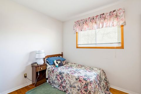 Photo 14 at 182 Dew Street, King City, King