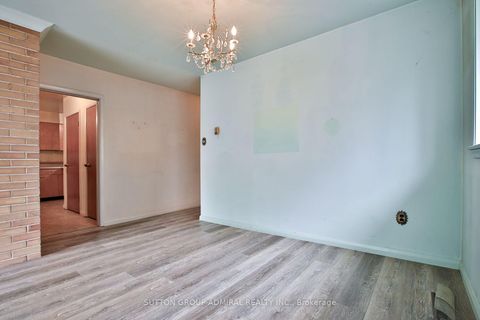 Photo 6 at 191 Driscoll Road, Mill Pond, Richmond Hill