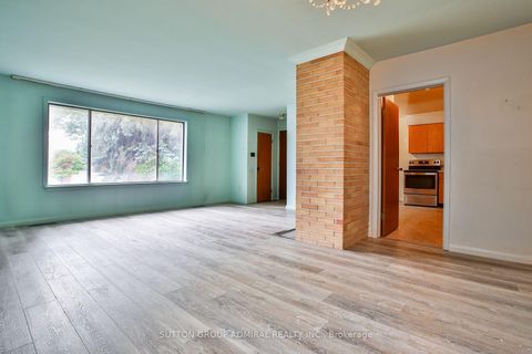 Photo 7 at 191 Driscoll Road, Mill Pond, Richmond Hill