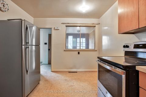Photo 10 at 191 Driscoll Road, Mill Pond, Richmond Hill