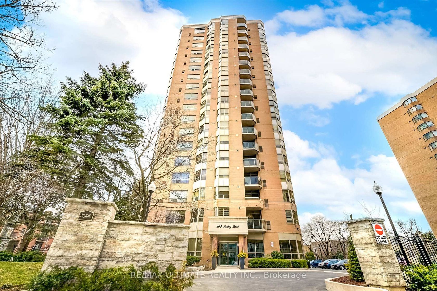 1605 - 265 Ridley Boulevard, Nortown, Toronto photo number 2