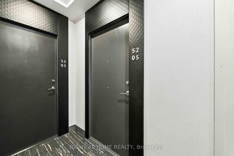 Photo 4 at 5205 - 8 Wellesley Street W, Bay Street Corridor, Toronto