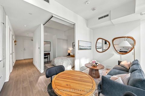Photo 12 at 5205 - 8 Wellesley Street W, Bay Street Corridor, Toronto