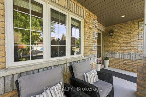 Photo 1 at 36 Saltzburg Crescent, Keswick North, Georgina
