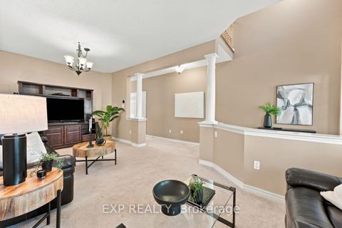 Photo 5 at 36 Saltzburg Crescent, Keswick North, Georgina