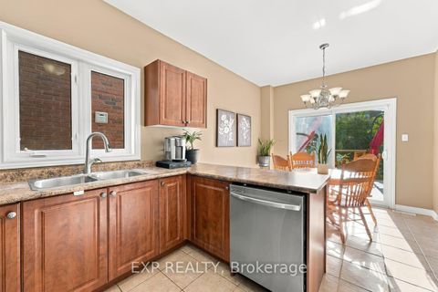 Photo 10 at 36 Saltzburg Crescent, Keswick North, Georgina