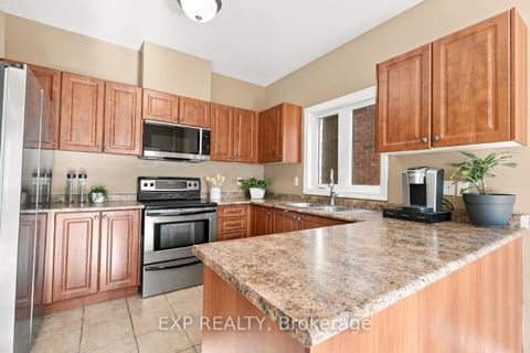 Photo 13 at 36 Saltzburg Crescent, Keswick North, Georgina