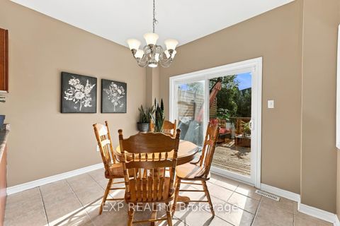 Photo 14 at 36 Saltzburg Crescent, Keswick North, Georgina