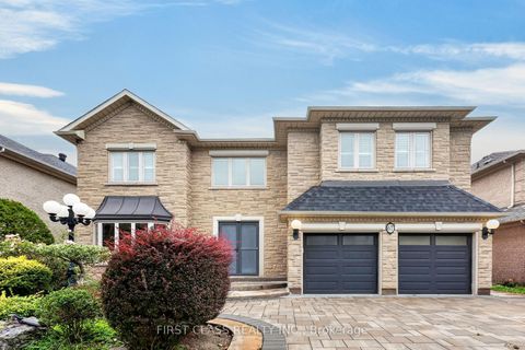 Photo 0 at 67 Black Walnut Crescent, Langstaff, Richmond Hill