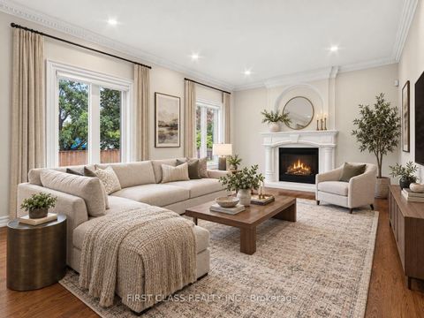 Photo 11 at 67 Black Walnut Crescent, Langstaff, Richmond Hill