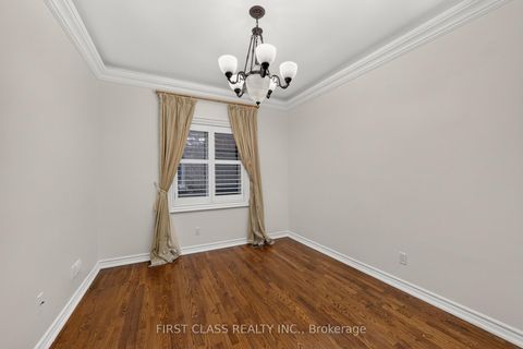 Photo 14 at 67 Black Walnut Crescent, Langstaff, Richmond Hill