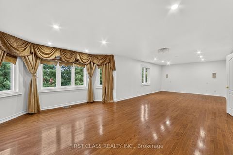 Photo 19 at 67 Black Walnut Crescent, Langstaff, Richmond Hill