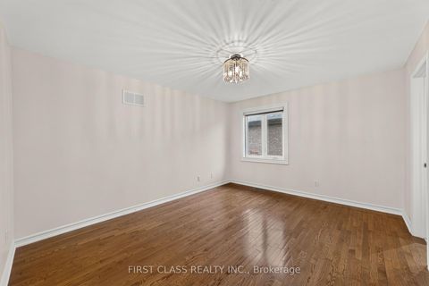 Photo 26 at 67 Black Walnut Crescent, Langstaff, Richmond Hill