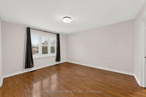 Photo 30 at 67 Black Walnut Crescent, Langstaff, Richmond Hill