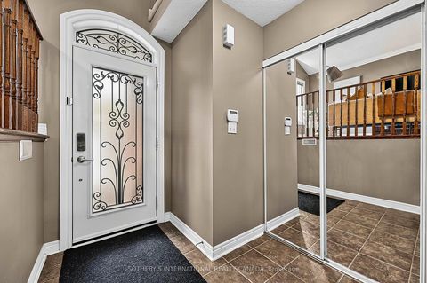 Photo 4 at 4 Brecken Drive, Keswick South, Georgina