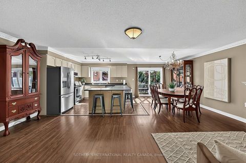 Photo 17 at 4 Brecken Drive, Keswick South, Georgina