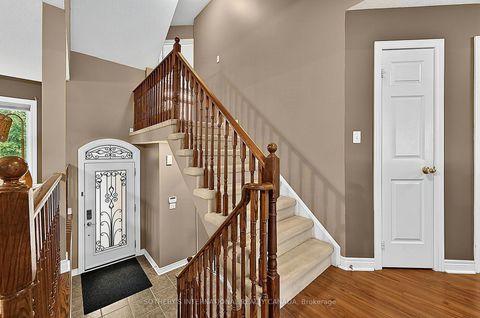 Photo 18 at 4 Brecken Drive, Keswick South, Georgina